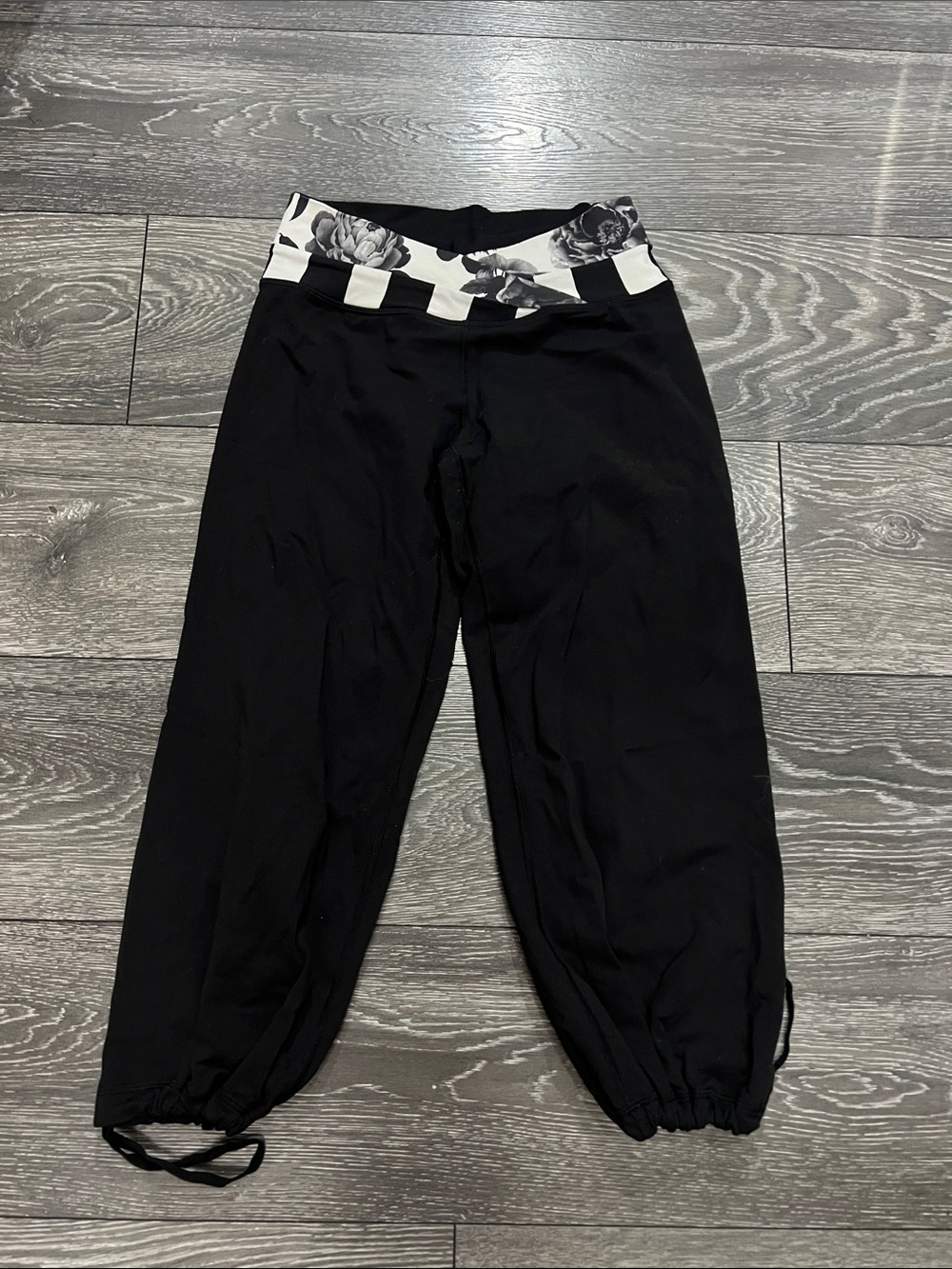 lululemon athletica Black Jogger Capris with Floral Waistband